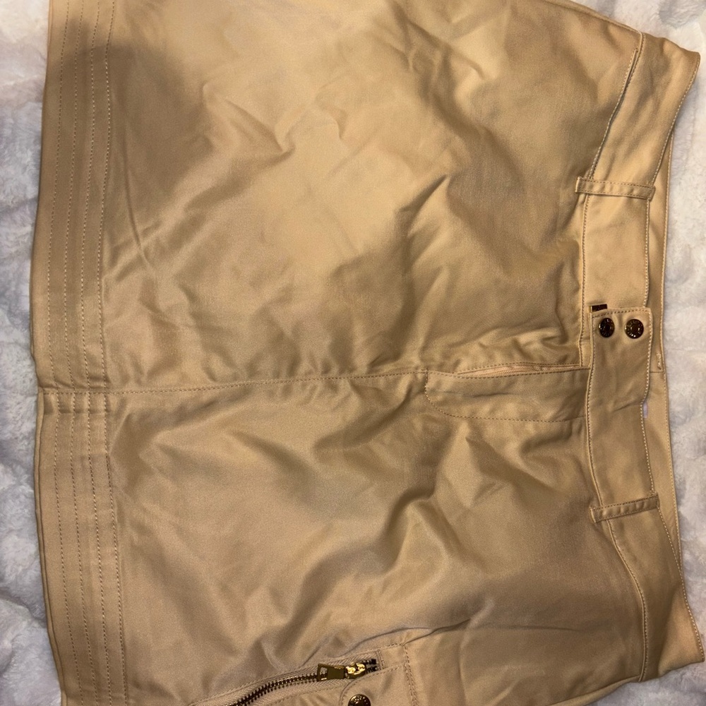Women’s Tan Skirt